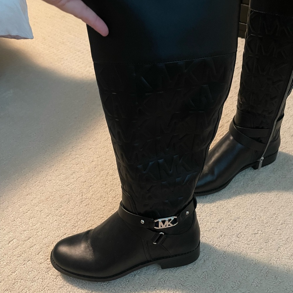 Michael Kors leather boots size 7